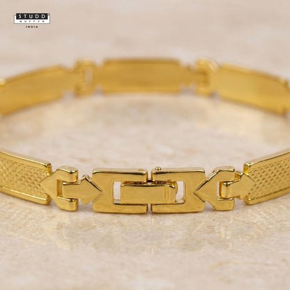 Arrow Bracelet – 24K Gold Tone