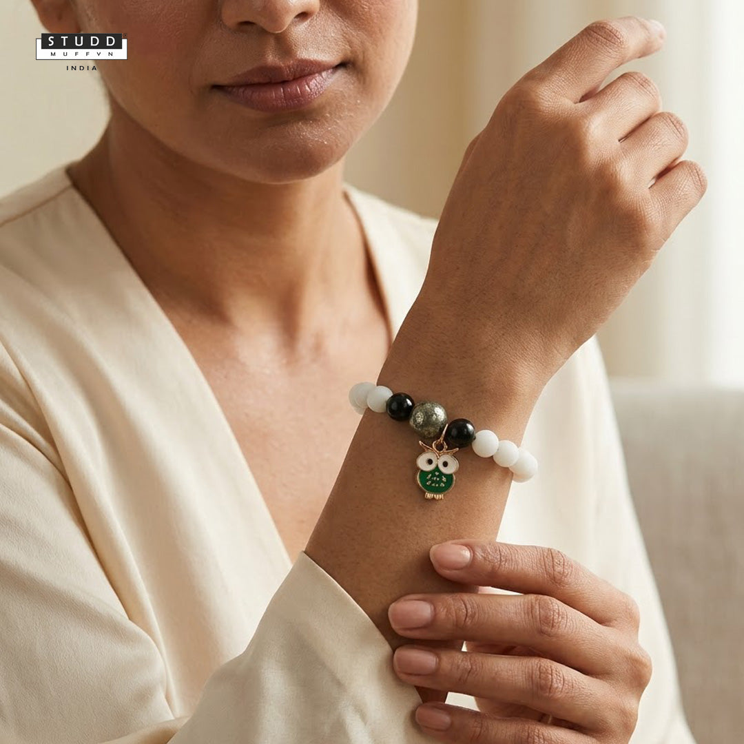 Richie Rich White Bead Green Owl Charm Bracelet