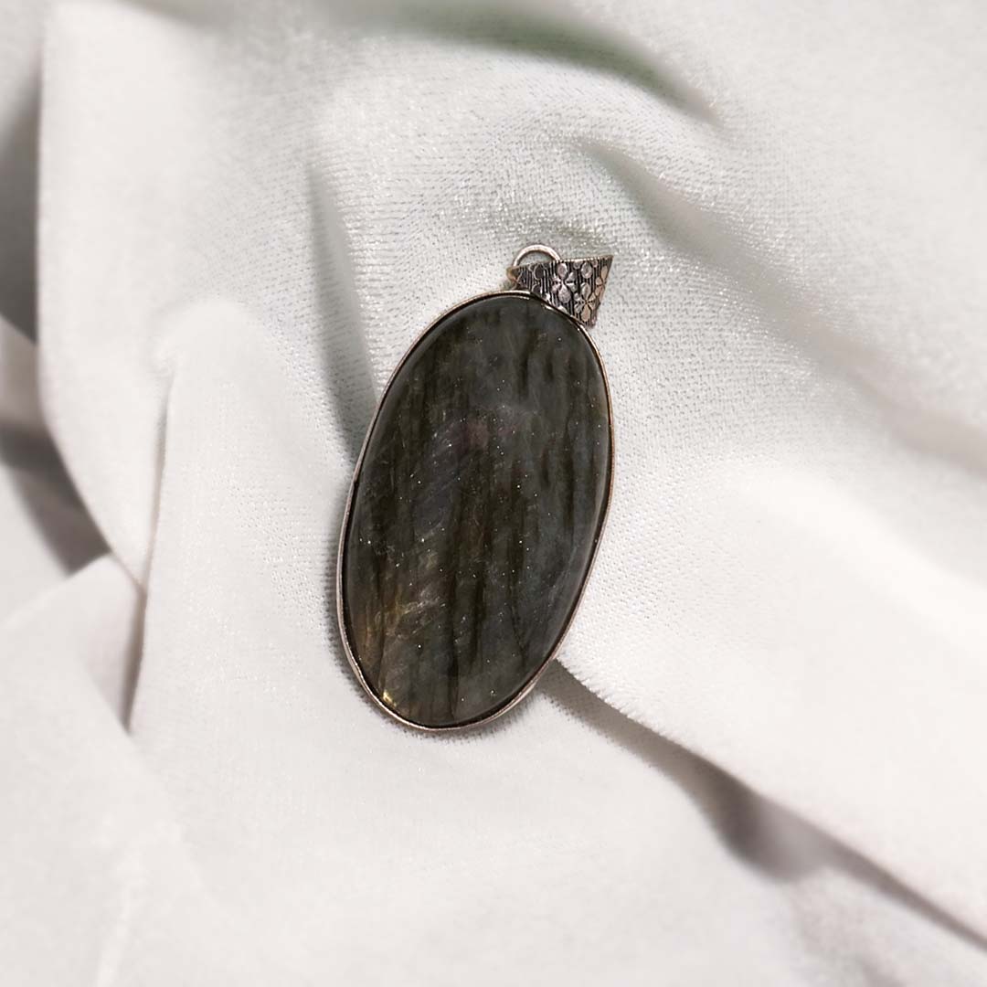 Labradorite Pendant